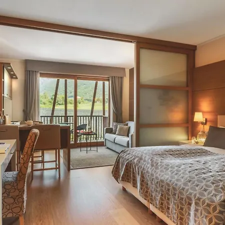 Art & Design Napura 4*